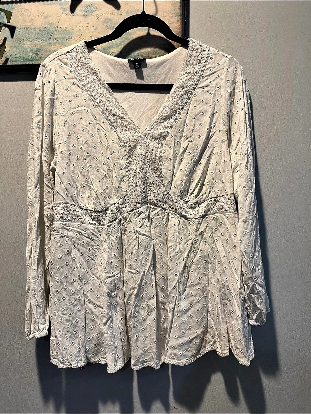 Torrid White Eyelet Lace Trim V-Neck Long Sleeve Babydoll Top Size 0